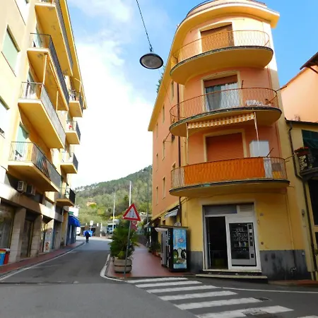 Nuovissimo E Funzionale, Levanto Exterior foto